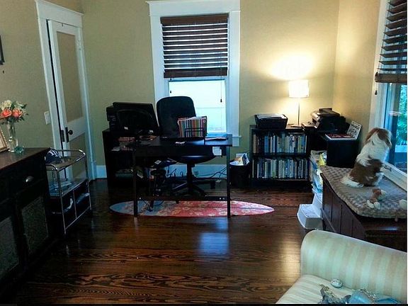 5th image of 810 19th Ave N