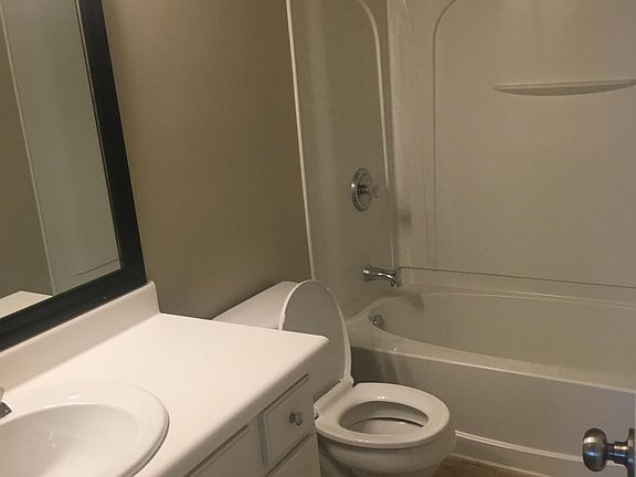 3rd image of 5649 Otley Pl