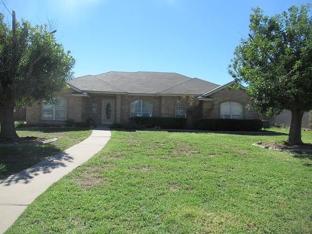 1st image of 3525 Shadyhill Dr