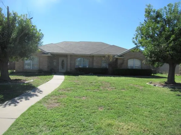 3525 Shadyhill Dr, San Angelo, TX 76904