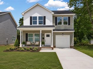 126 N Division St, Suffolk, VA 23434