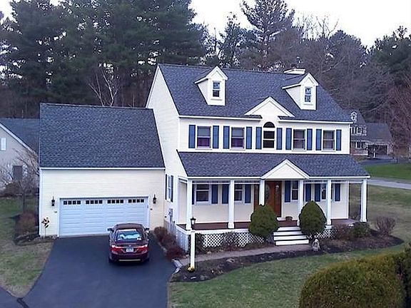 3rd image of 98 Beechwood Dr