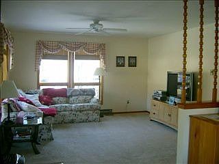 4th image of 2 West St