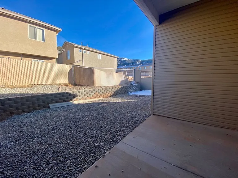 939 S 25 W — Photo 30