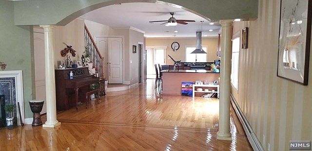 2nd image of 56 W Homestead Ave APT B
