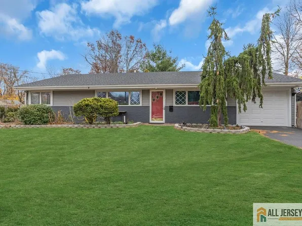 36 New Rd, Brunswick, NJ 08824