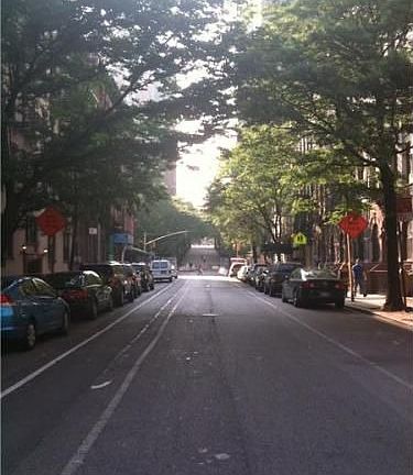 4th image of 2 E 91st St