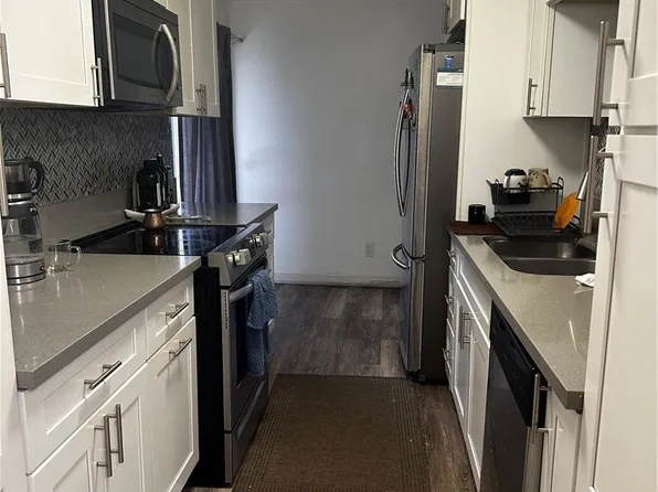 12200 Montecito Rd, Seal Beach, CA 90740