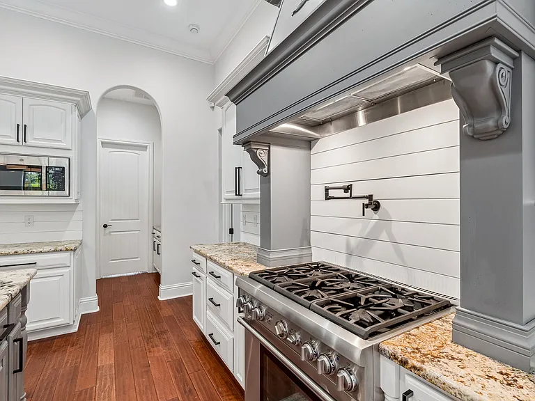 3917 W Barcelona St — Photo 19
