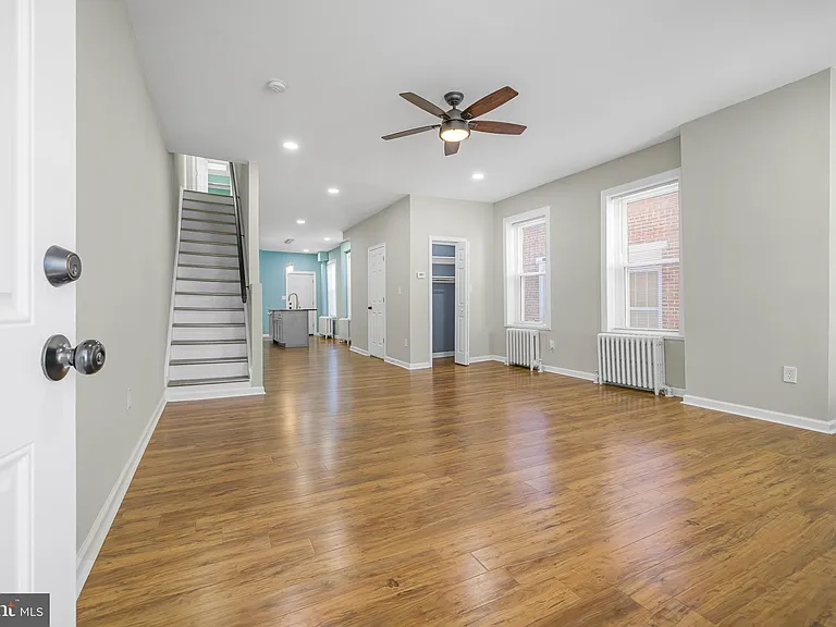 2321 N Tatnall St — Photo 2