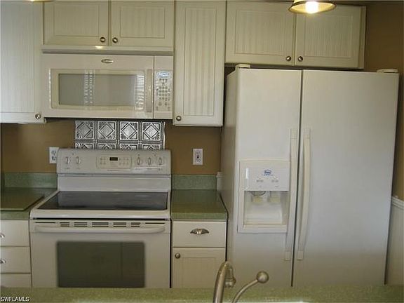 5th image of 5276 Cedarbend Dr APT 4