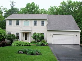 4852 Cornish Heights Pkwy, Syracuse, NY 13215