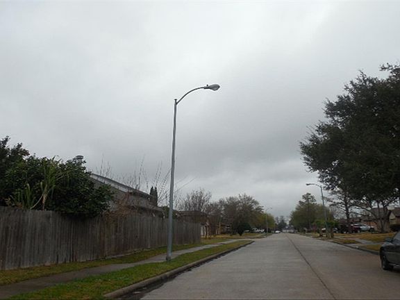 4th image of 9407 Lynchester Dr