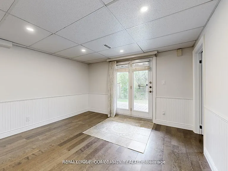 52 Eleanor Cir #LOWER — Photo 6