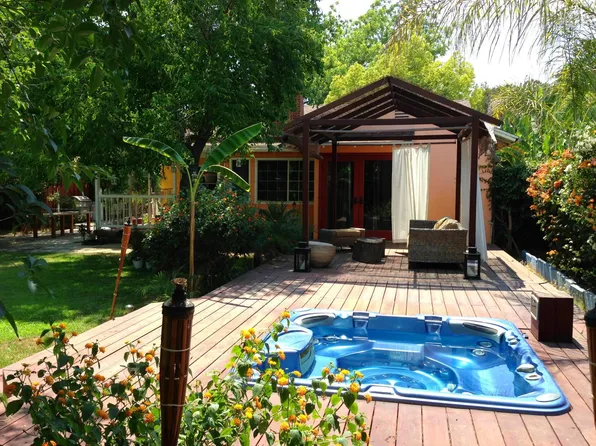 6030 Elmer Ave, North Hollywood, CA 91606