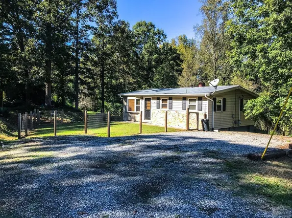 3274 N Maple Lane St, Connelly Springs, NC 28612