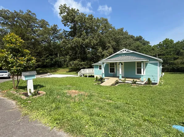 1017 Broadway Ave, Bridgeport, AL 35740