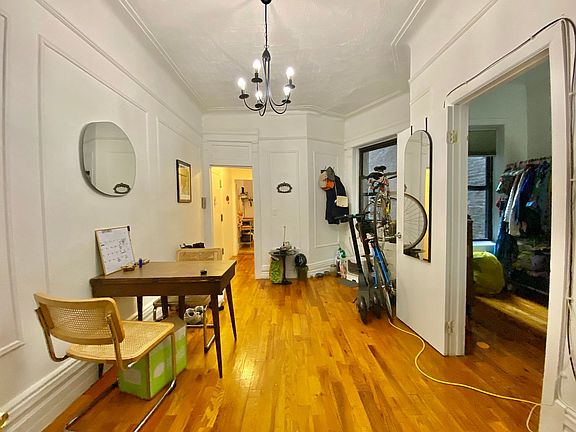 4th image of 1061 Bergen St APT 2