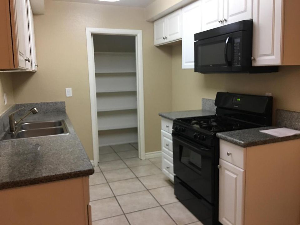 2nd image of 7551 Franklin St #9-09