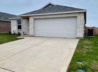 1932 Autumn Ln, Cleburne, TX 76031