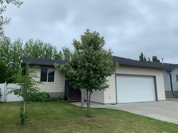 118 Poplar Dr, Whitecourt, AB T7S 1X1