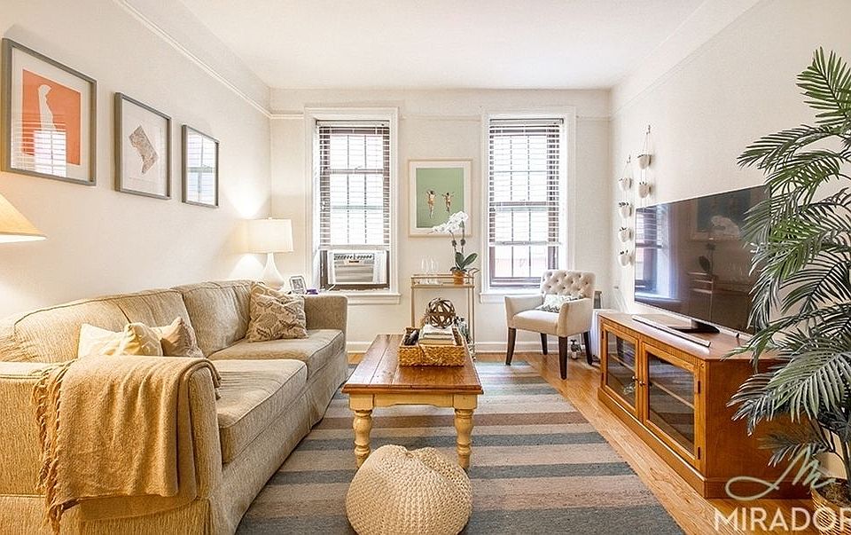 1st image of 190 Waverly Pl APT 2C