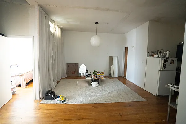 Rented by Nooklyn NYC LLC | media 10