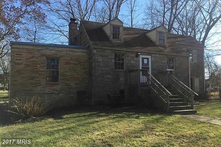 2nd image of 9101 Ballard Ln