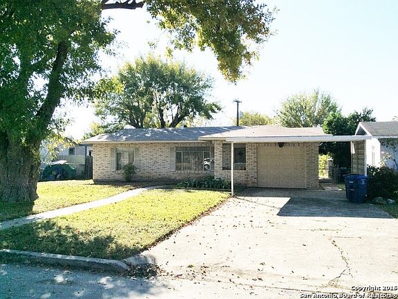 3rd image of 606 Edgebrook Ln