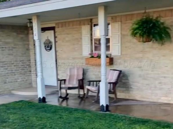 1104 Walter Wilmeth Dr, Spearman, TX 79081