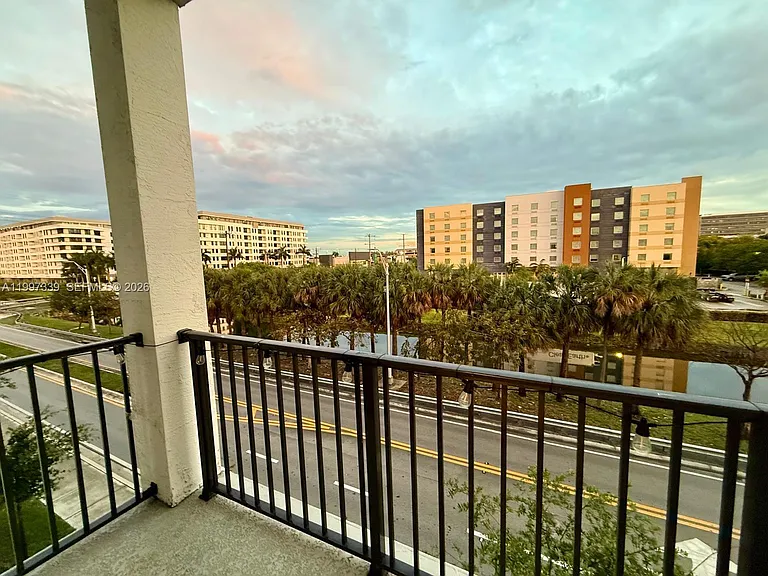 8001 NW 41st St #F-305 — Photo 3