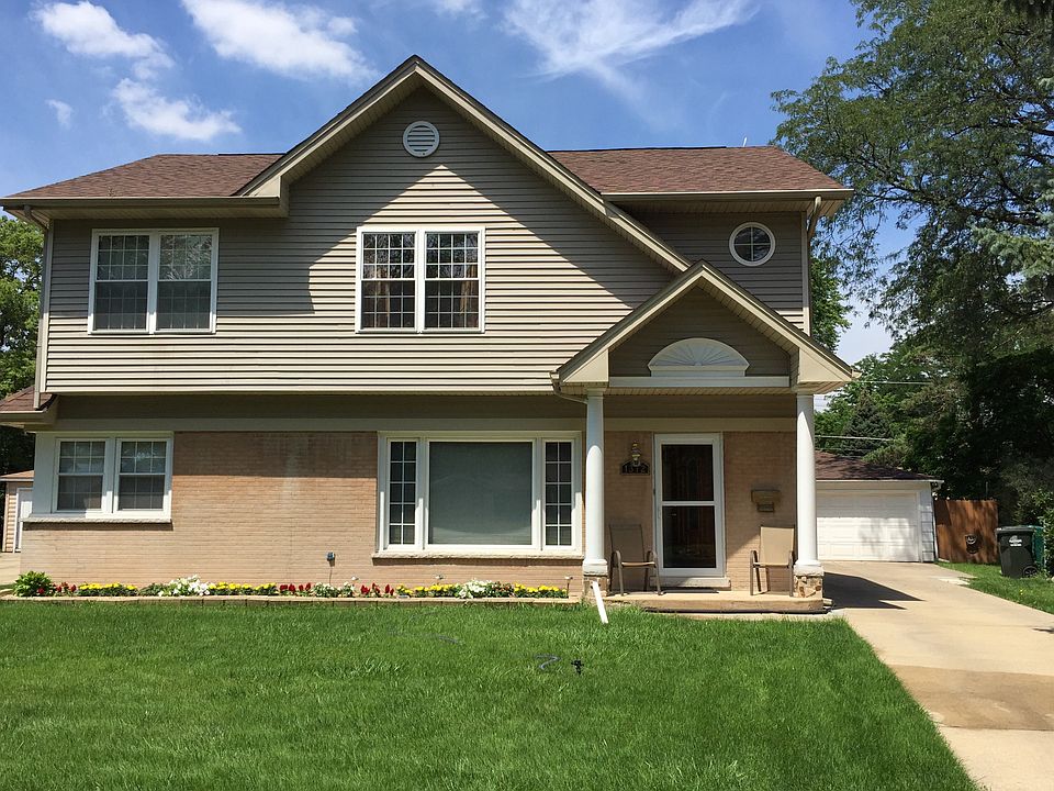 1st image of 1372 Carol Ln