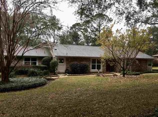 2332 Bourgogne Dr, Tallahassee, FL 32308