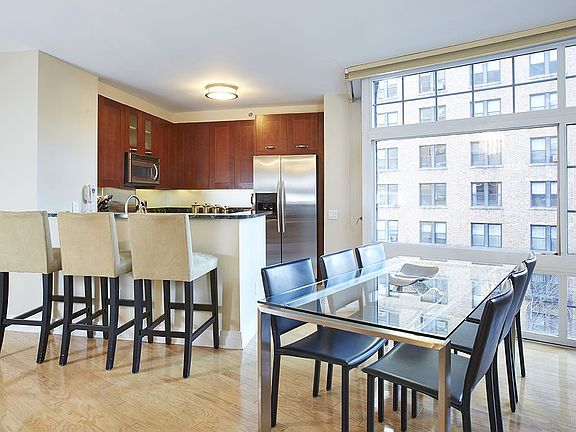 2nd image of 272 W 107th St APT 7D