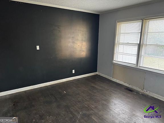 5th image of 151 Edmondson Cir