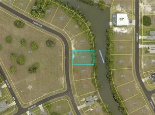 463 NE 5th Ave, Cape Coral, FL 33909