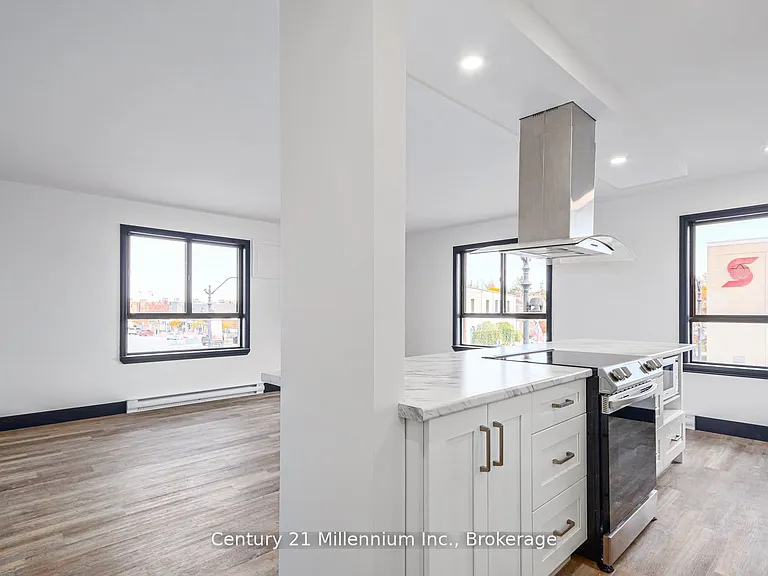 250 Hurontario St #2 — Photo 23