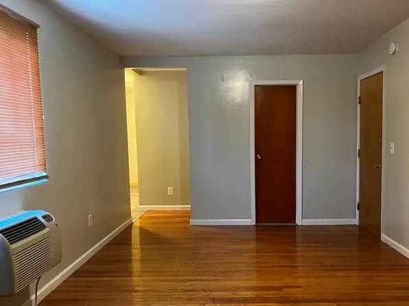 2828 James St, Syracuse, NY