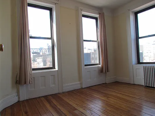 Rented by Landmark Real Estate | media 23