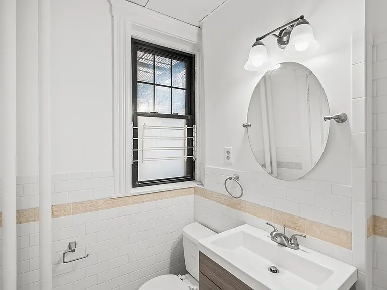 190 Chestnut Hill Ave #8 — Photo 2