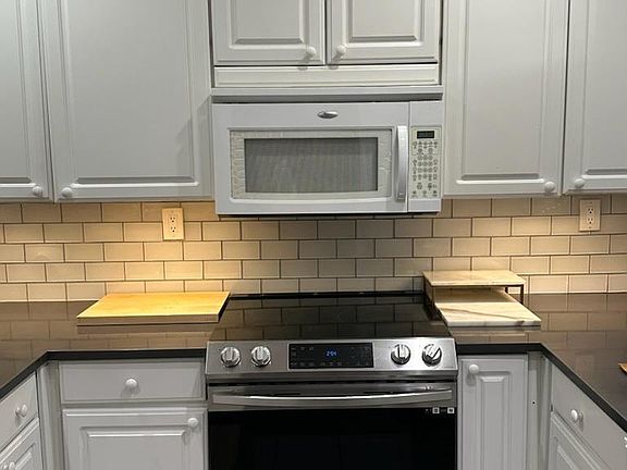 3rd image of 2585 Park Blvd APT Z108