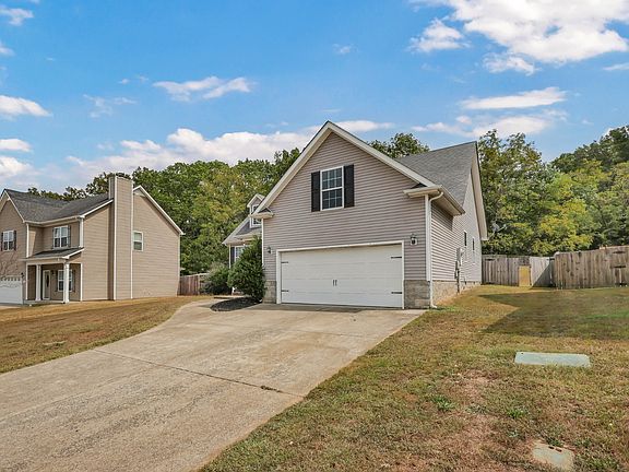 3rd image of 1129 Meachem Dr