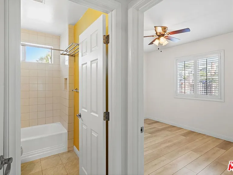2910 Santa Carlotta St — Photo 27