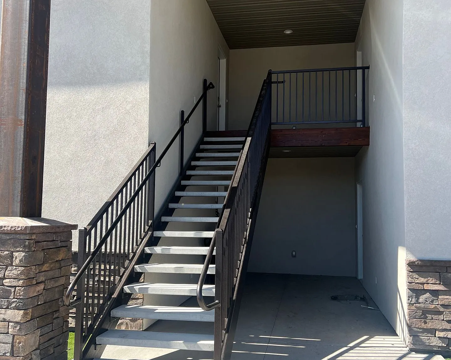 Two Bedroom Apartment — Photo 1