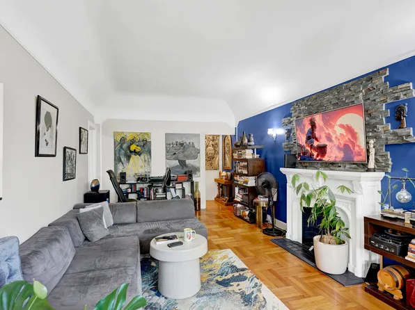 1200 East 49th Street image 1 of 15