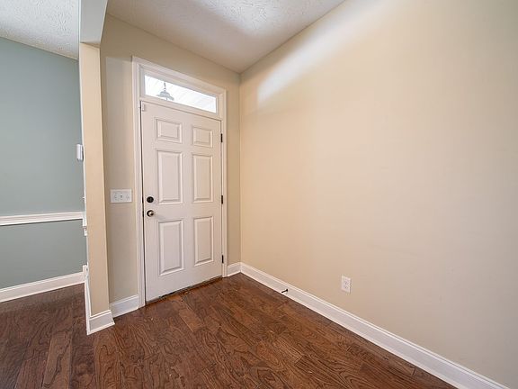 2nd image of 1220 Cottage Pointe Ct