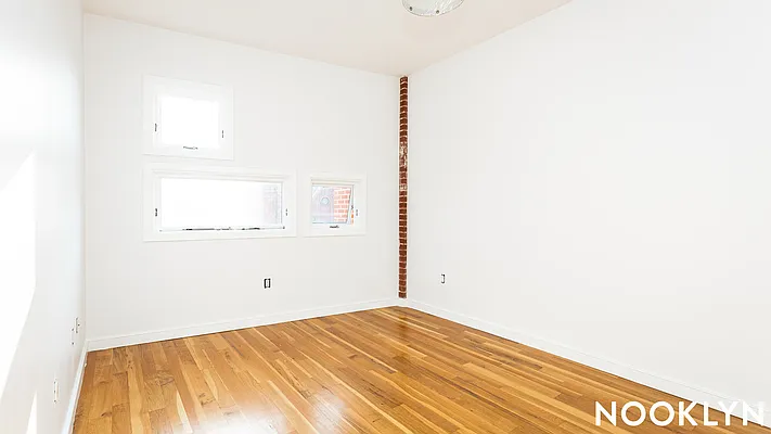 Rented by Nooklyn NYC LLC | media 48