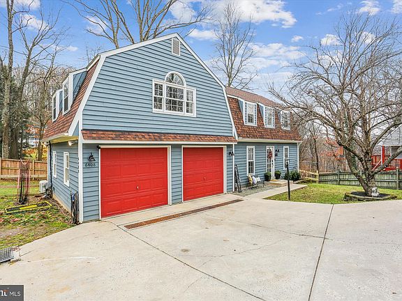 2nd image of 6408 Lakeridge Dr
