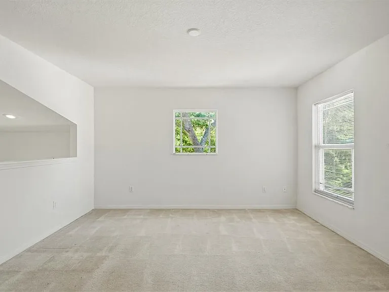 1405 Ridge Ter — Photo 18