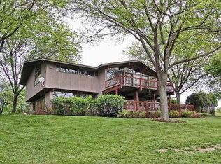25306 N Cayuga Trl, Lake Barrington, IL 60010
